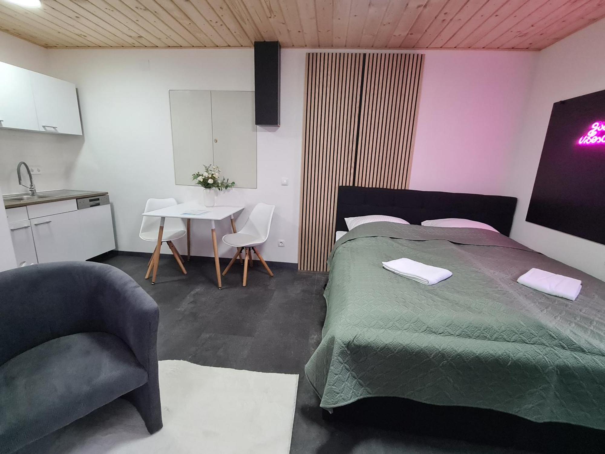 Theox No 11 Studio Apartment Fuer 2 Personen Heppenheim  Exteriör bild